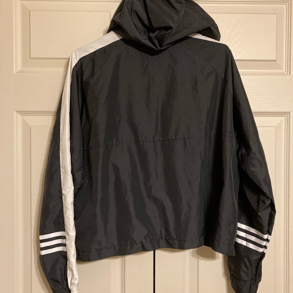 Adidas short wind jacket with pockets size XLARGE - Picture 3 of 5